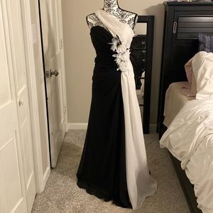 Black and white one shoulder gown